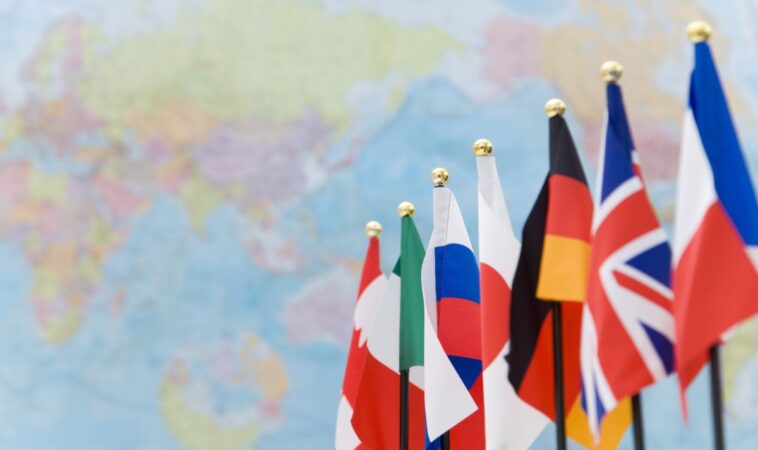 flags-of-G7-countries-and-global-map-AdobeStock_61854548